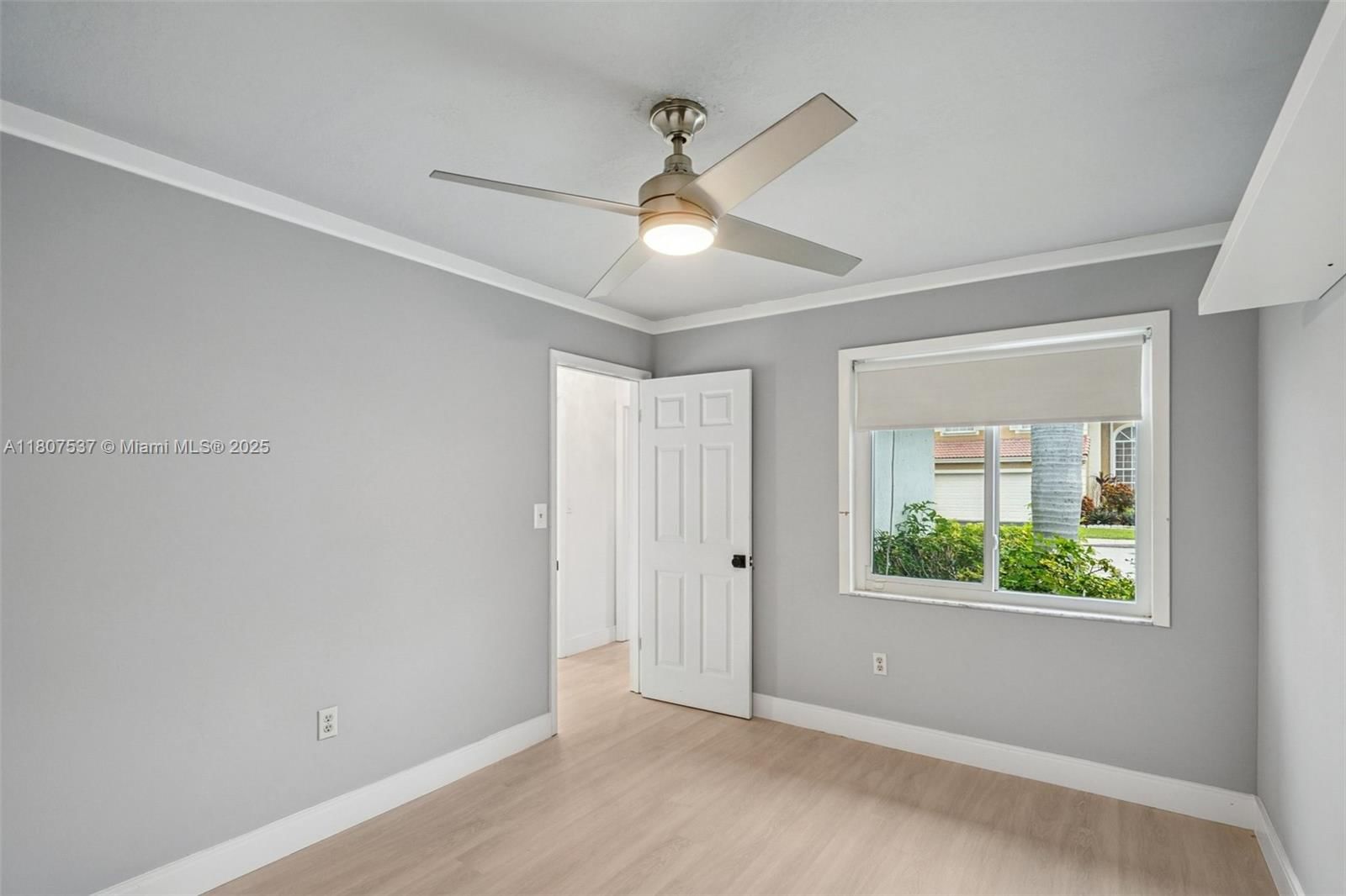 Real estate property located at 731 Briarwood Ter, Broward, Shenandoah Section Four, Davie, FL