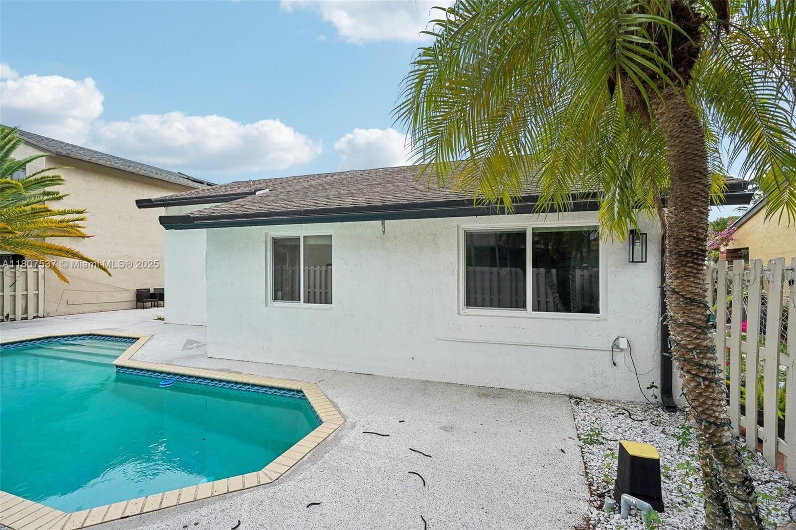 Real estate property located at 731 Briarwood Ter, Broward, Shenandoah Section Four, Davie, FL