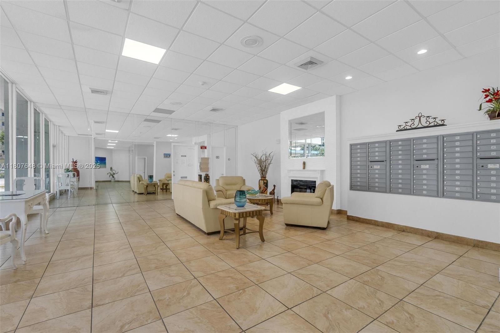 Real estate property located at 1801 Ocean Dr #538, Broward, Imperial Towers North Con, Hallandale Beach, FL