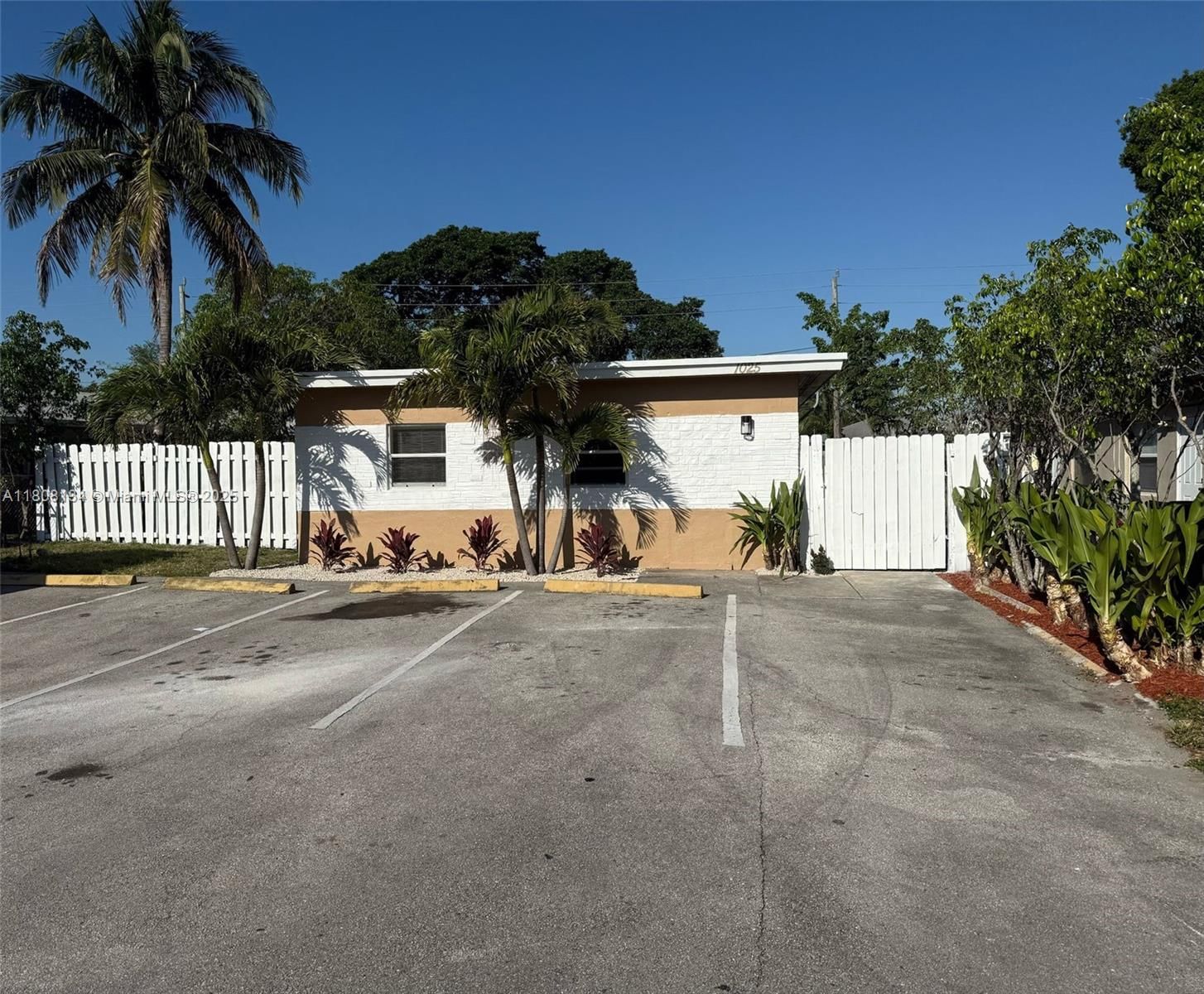 Real estate property located at 1025 3rd Ave, Broward, Progresso, Fort Lauderdale, FL
