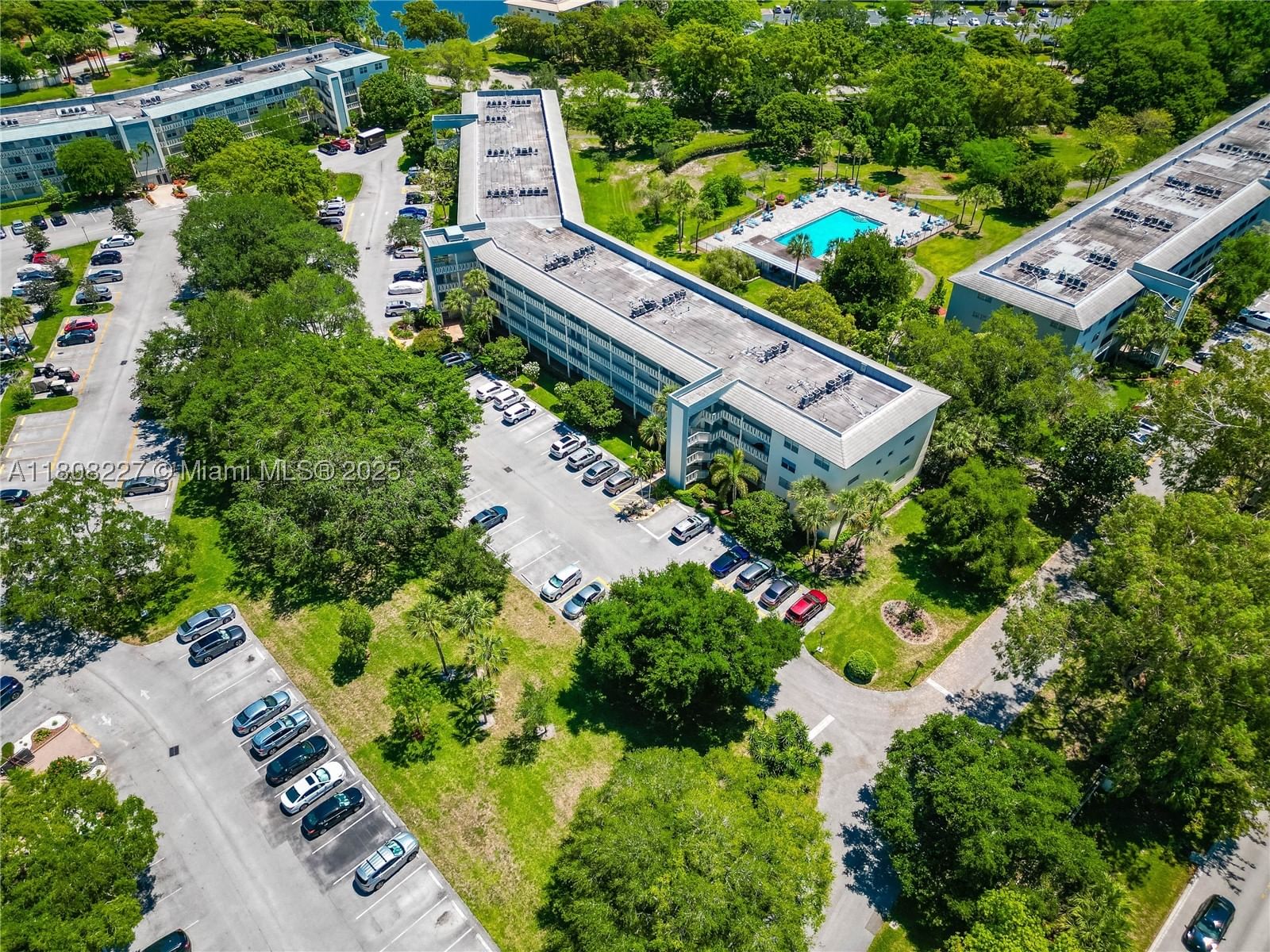 Real estate property located at 2504 Antigua Ter O3, Broward, Antigua Village I B Condo, Coconut Creek, FL