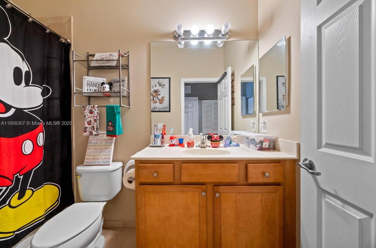 Real estate property located at 3427 89th Ter, Miami-dade, Bellagio, Hialeah, FL