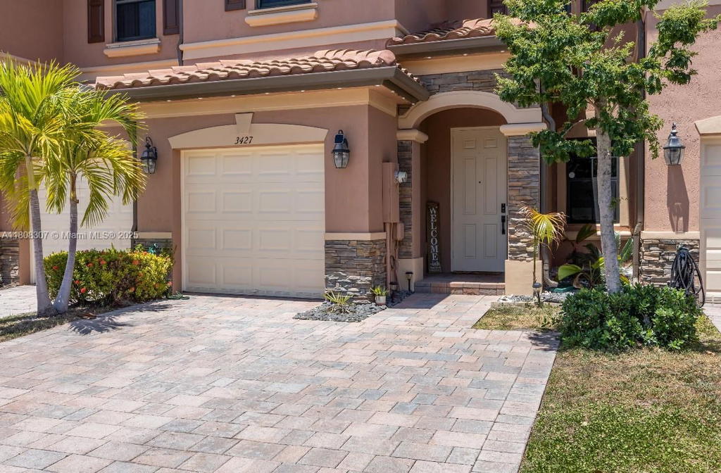 Real estate property located at 3427 89th Ter, Miami-dade, Bellagio, Hialeah, FL