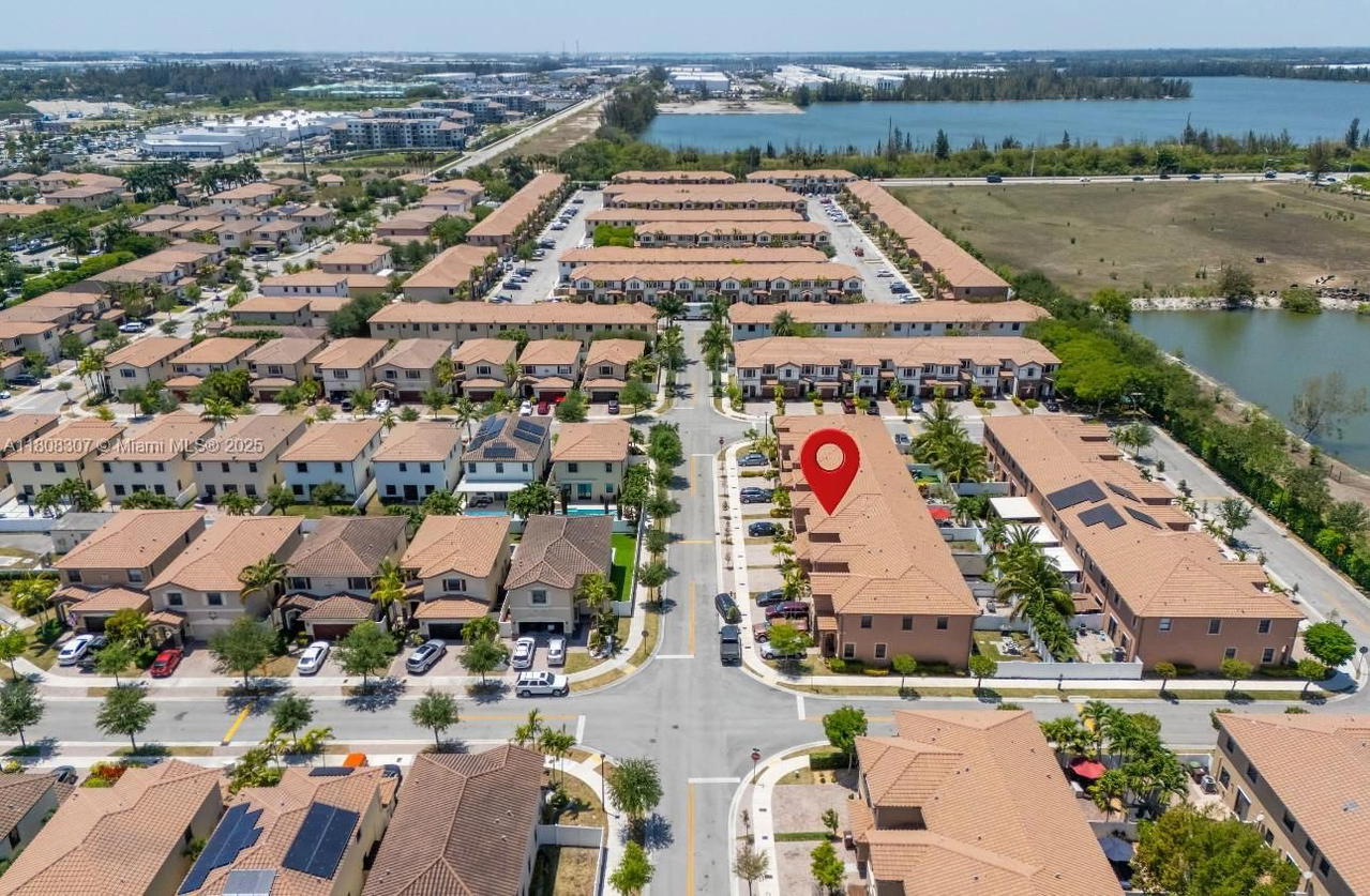 Real estate property located at 3427 89th Ter, Miami-dade, Bellagio, Hialeah, FL