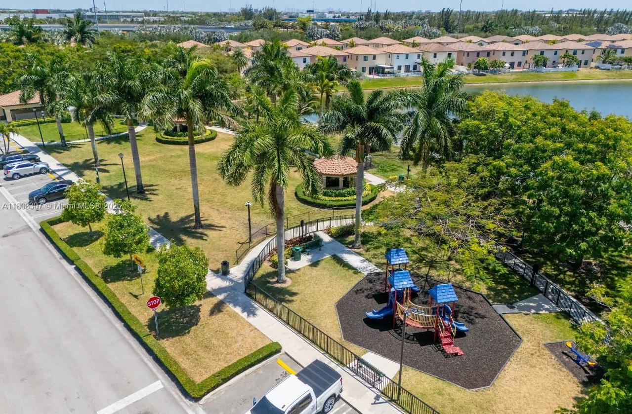 Real estate property located at 3427 89th Ter, Miami-dade, Bellagio, Hialeah, FL