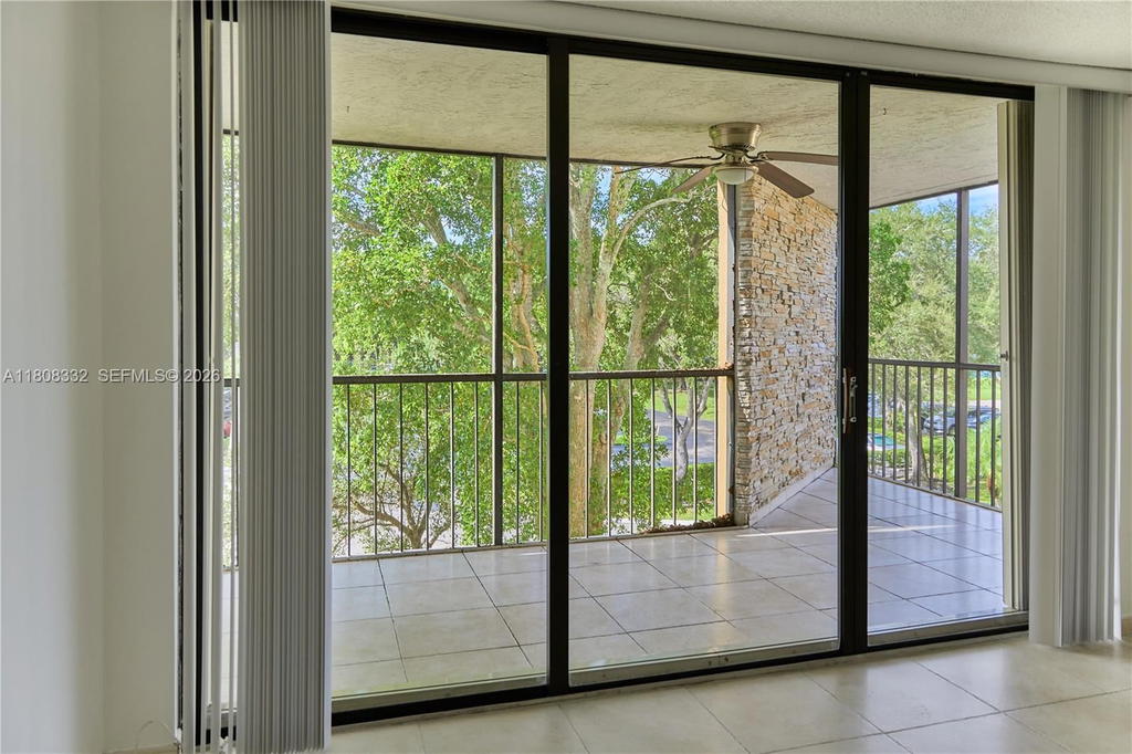 Real estate property located at 16175 Golf Club Rd #308, Broward, Bldg 5 Of Country Club Ap, Weston, FL