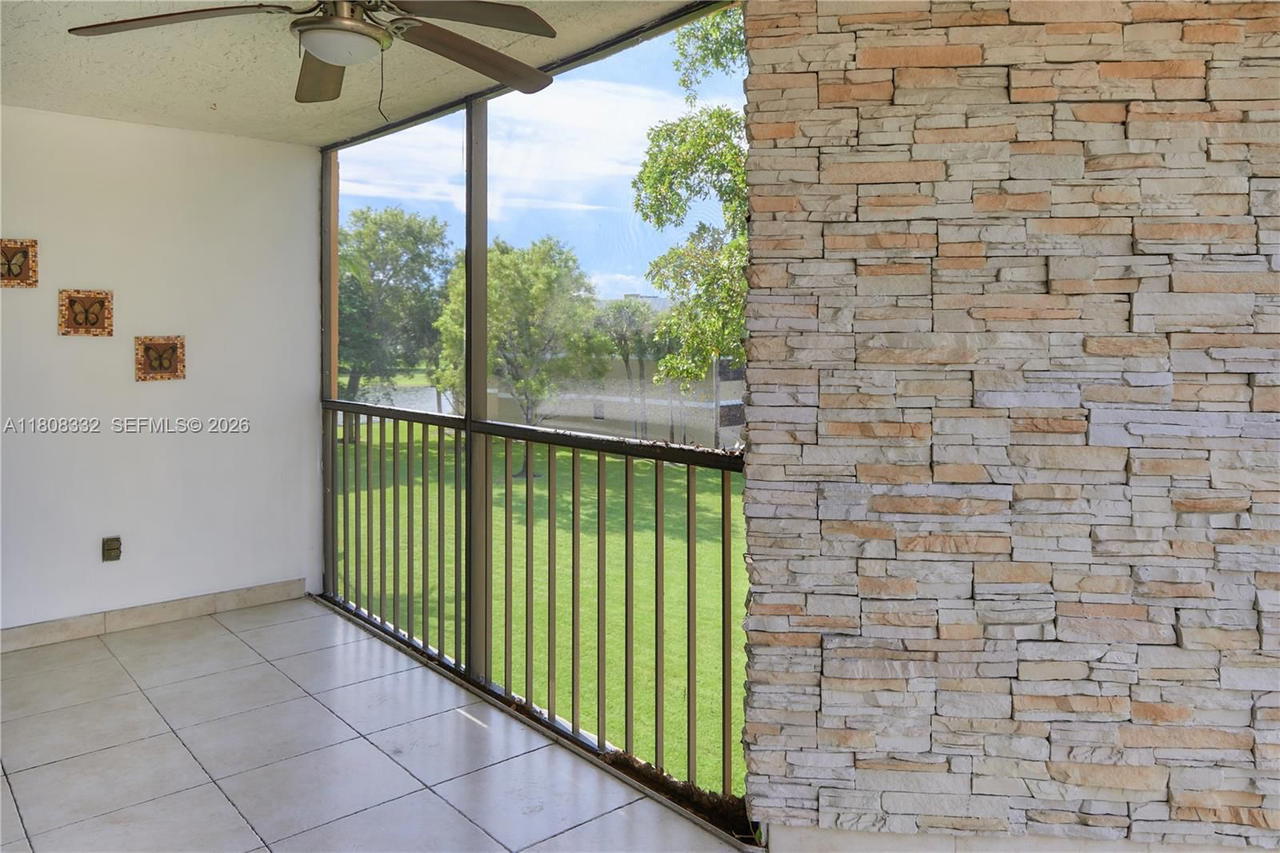 Real estate property located at 16175 Golf Club Rd #308, Broward, Bldg 5 Of Country Club Ap, Weston, FL