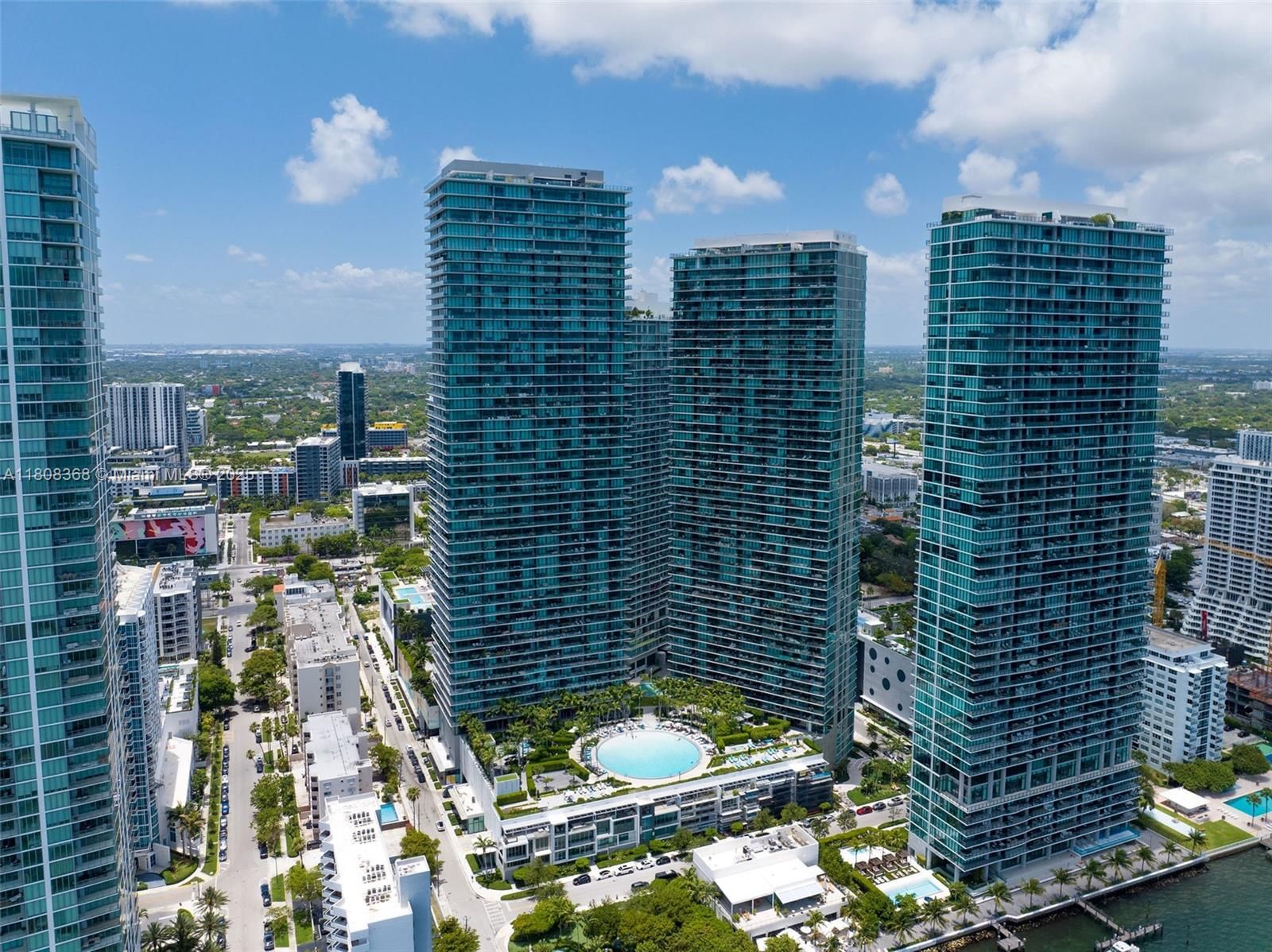 Real estate property located at 650 32nd St #3708, Miami-dade, Paraiso Bay Condo, Miami, FL