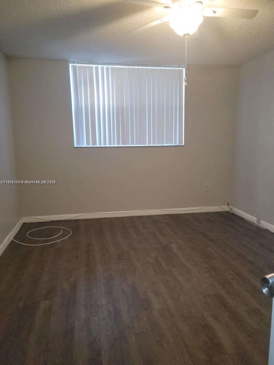 Real estate property located at 1800 81st Ave #1105, Broward, Courtyards Of Broward Con, North Lauderdale, FL