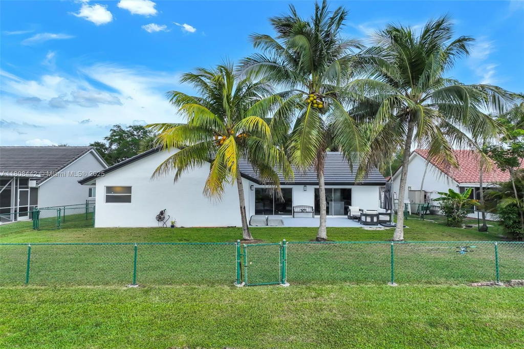 Real estate property located at 604 163rd Ave, Broward, Westfork 1 Plat, Pembroke Pines, FL