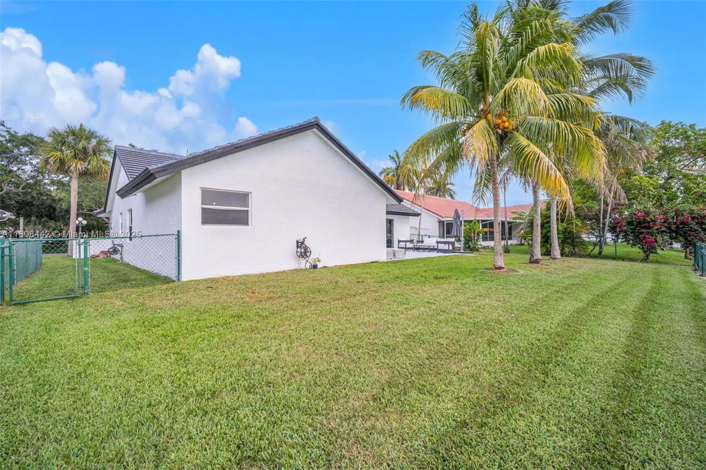 Real estate property located at 604 163rd Ave, Broward, Westfork 1 Plat, Pembroke Pines, FL