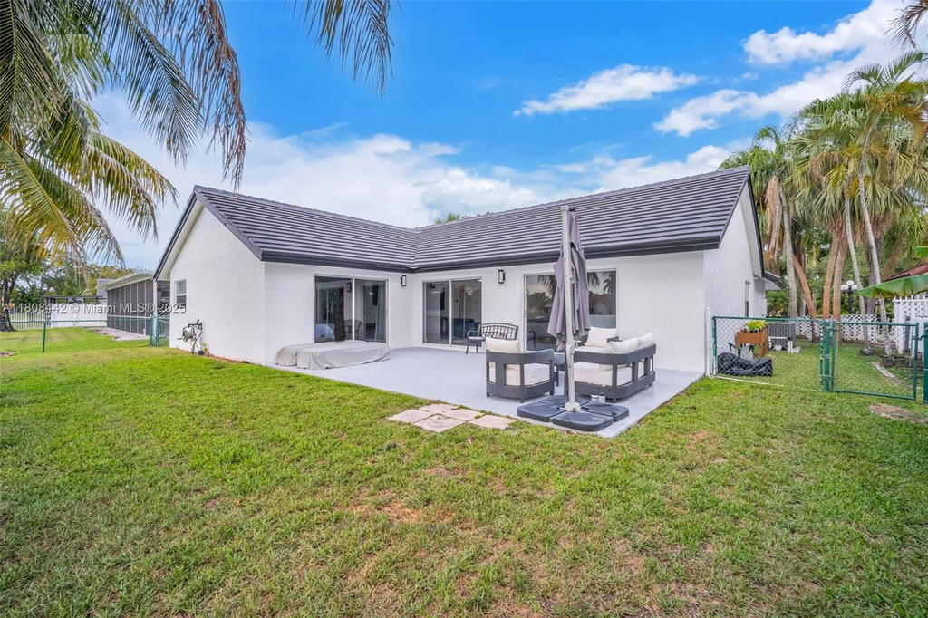 Real estate property located at 604 163rd Ave, Broward, Westfork 1 Plat, Pembroke Pines, FL