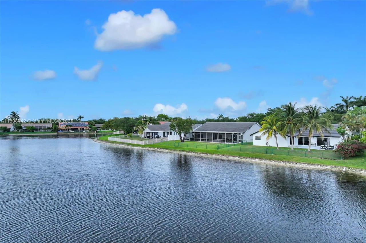 Real estate property located at 604 163rd Ave, Broward, Westfork 1 Plat, Pembroke Pines, FL