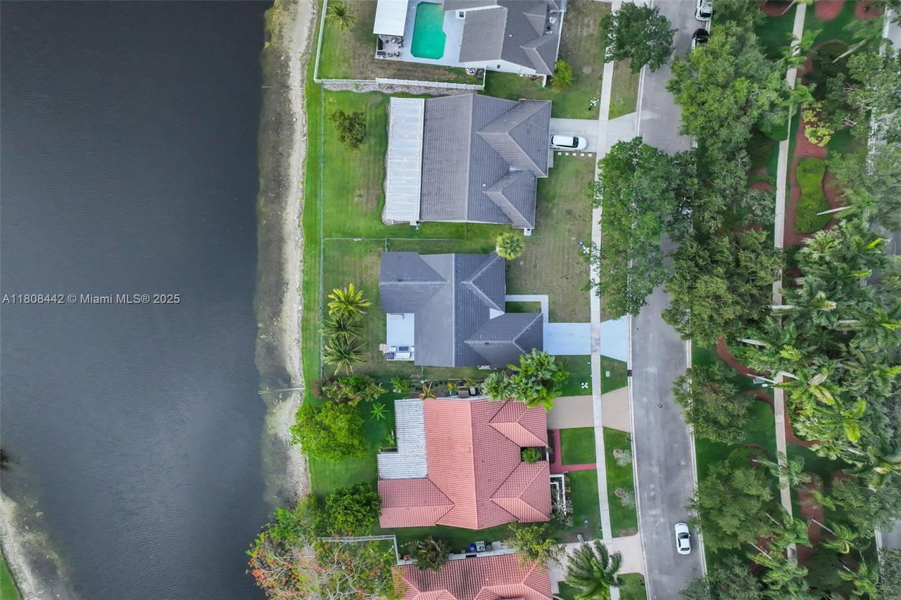 Real estate property located at 604 163rd Ave, Broward, Westfork 1 Plat, Pembroke Pines, FL