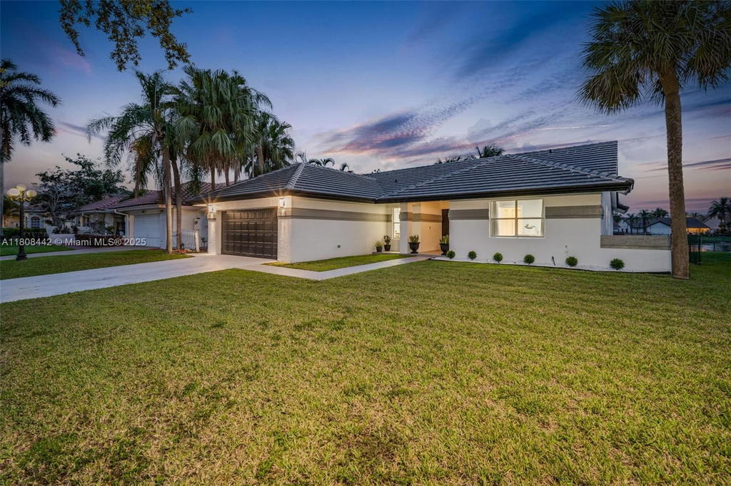 Real estate property located at 604 163rd Ave, Broward, Westfork 1 Plat, Pembroke Pines, FL