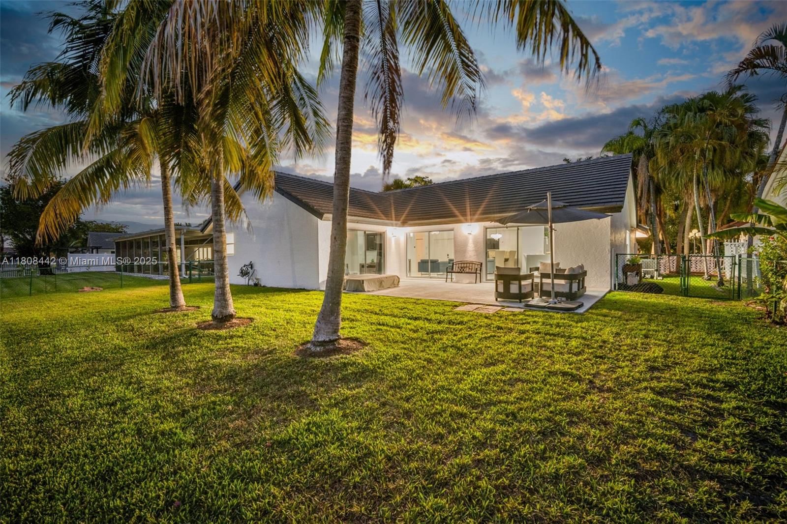 Real estate property located at 604 163rd Ave, Broward, Westfork 1 Plat, Pembroke Pines, FL