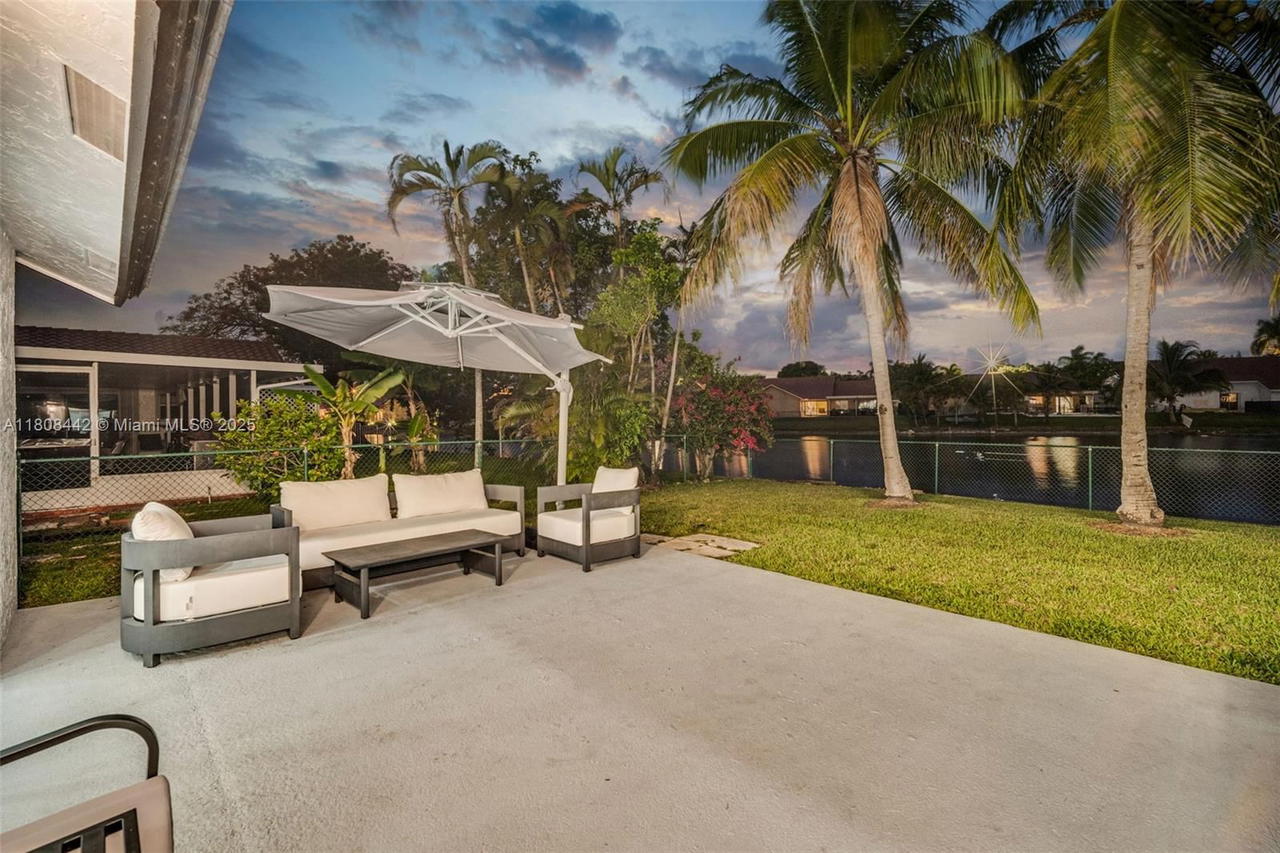 Real estate property located at 604 163rd Ave, Broward, Westfork 1 Plat, Pembroke Pines, FL