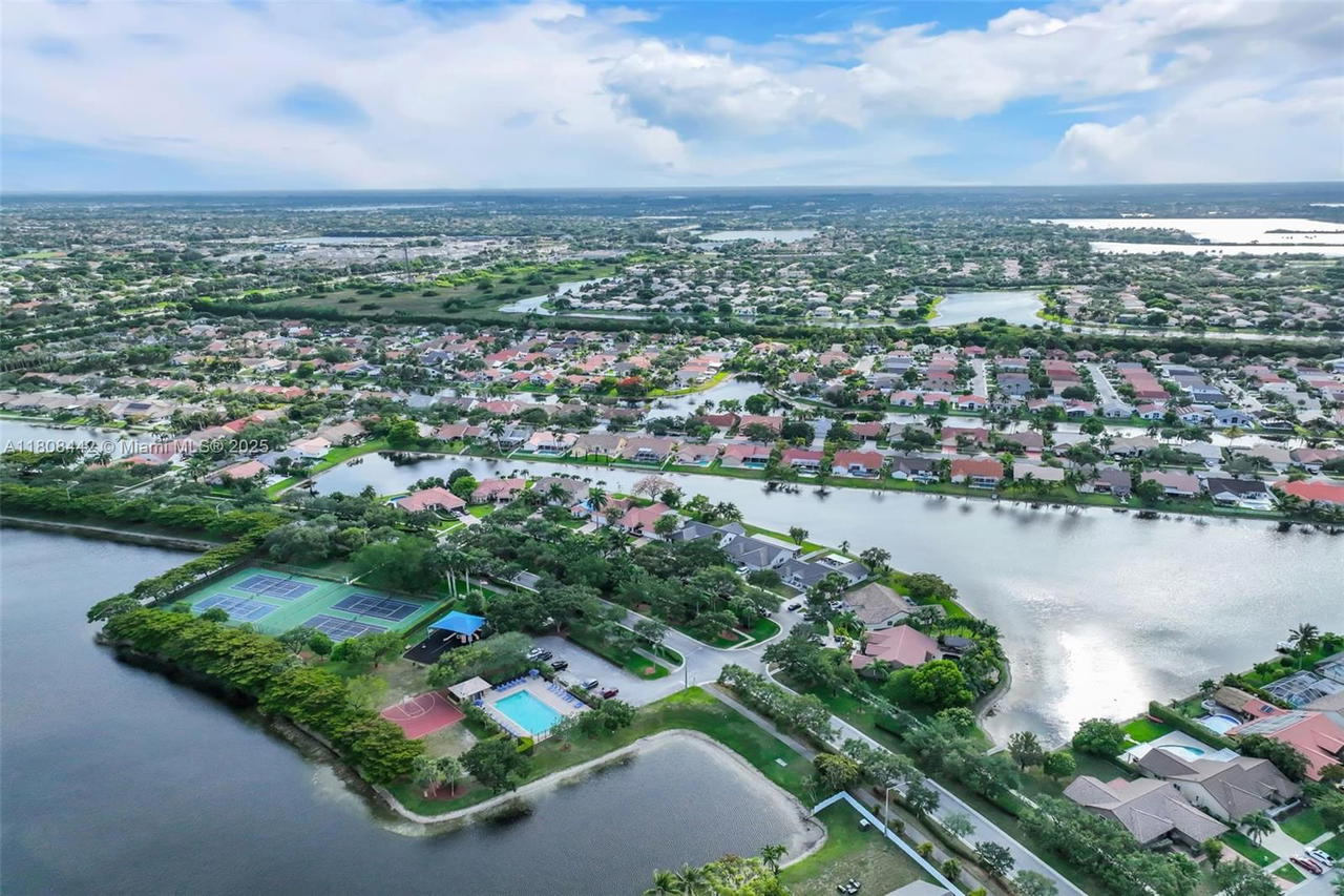Real estate property located at 604 163rd Ave, Broward, Westfork 1 Plat, Pembroke Pines, FL