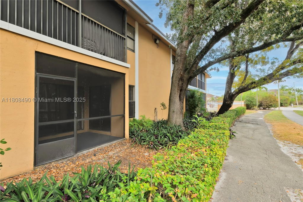 Real estate property located at 2288 81st Ave #2288, Broward, Verano At Miramar Condo, Miramar, FL