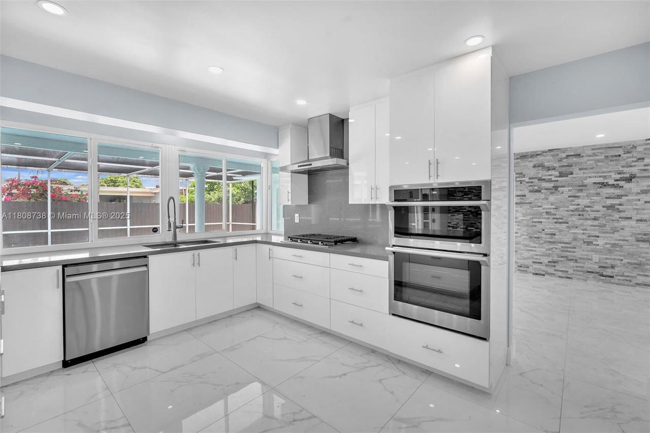 Real estate property located at 7921 Dilido Blvd, Broward, Miramar Park Third Add, Miramar, FL