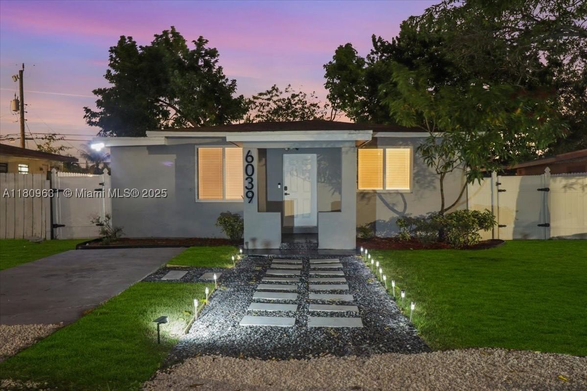 Real estate property located at 6039 38th St, Broward, Sun Land Park, Miramar, FL