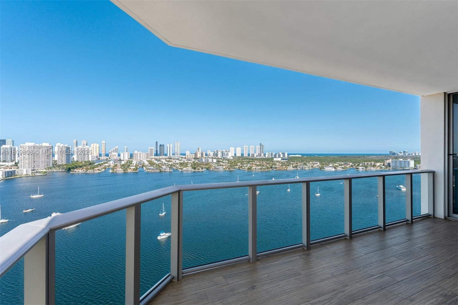 Real estate property located at 17301 Biscayne Blvd #2210, Miami-dade, Marina Palms Residences N, North Miami Beach, FL