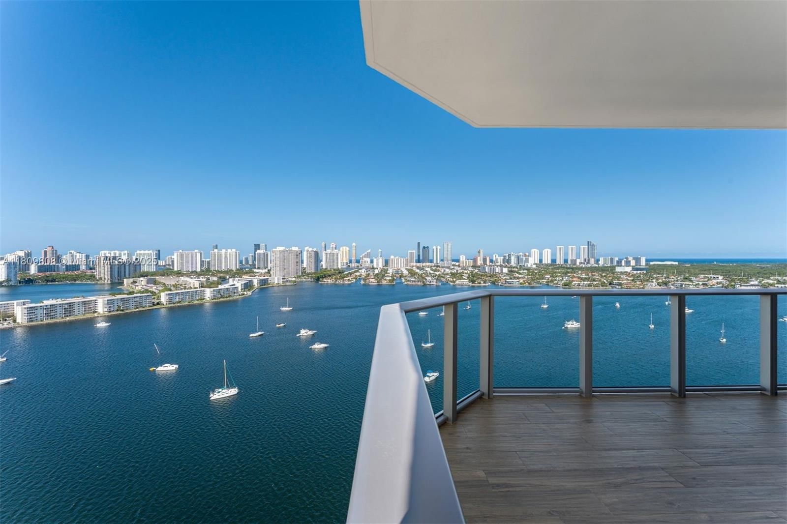 Real estate property located at 17301 Biscayne Blvd #2210, Miami-dade, Marina Palms Residences N, North Miami Beach, FL