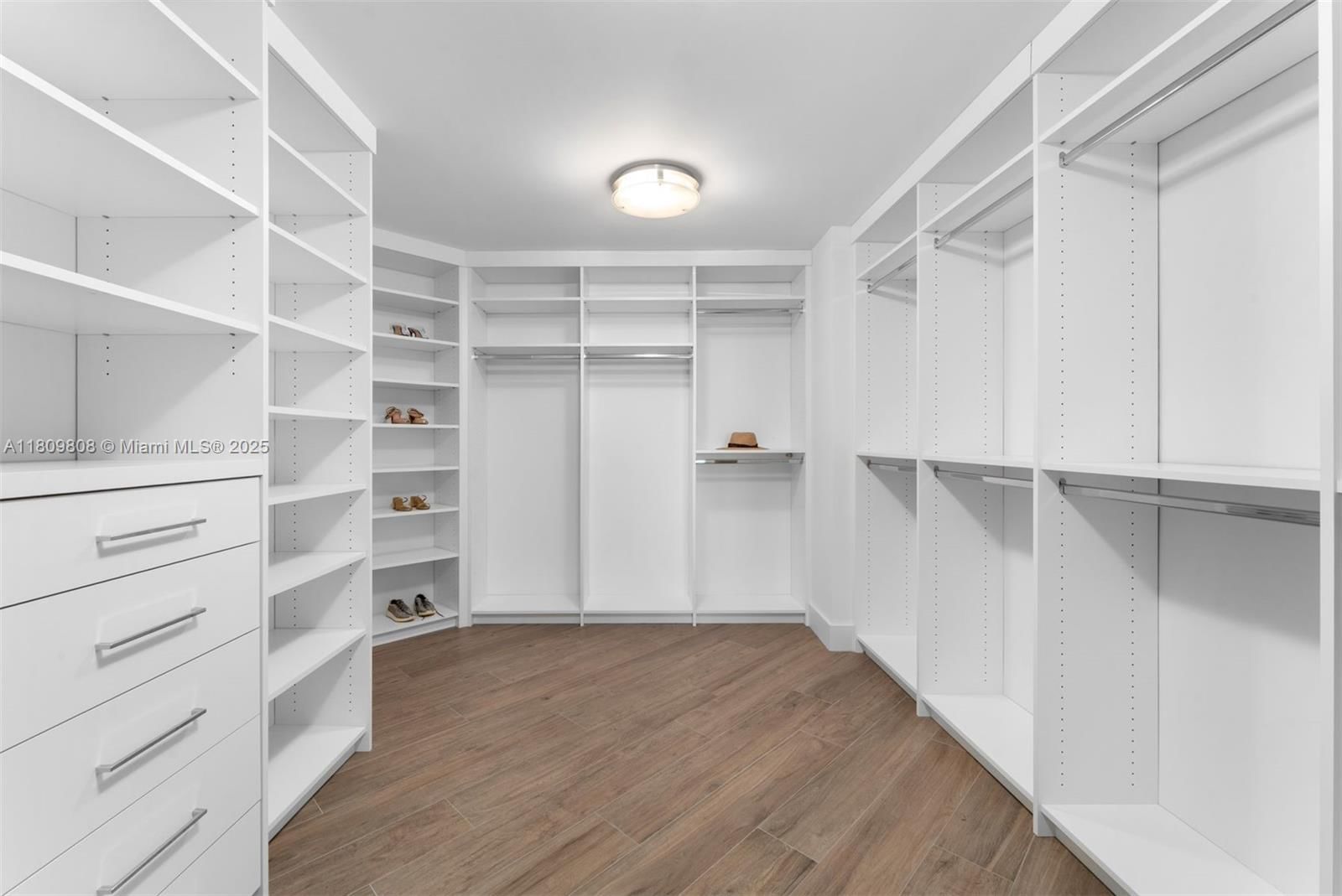 Real estate property located at 17301 Biscayne Blvd #2210, Miami-dade, Marina Palms Residences N, North Miami Beach, FL