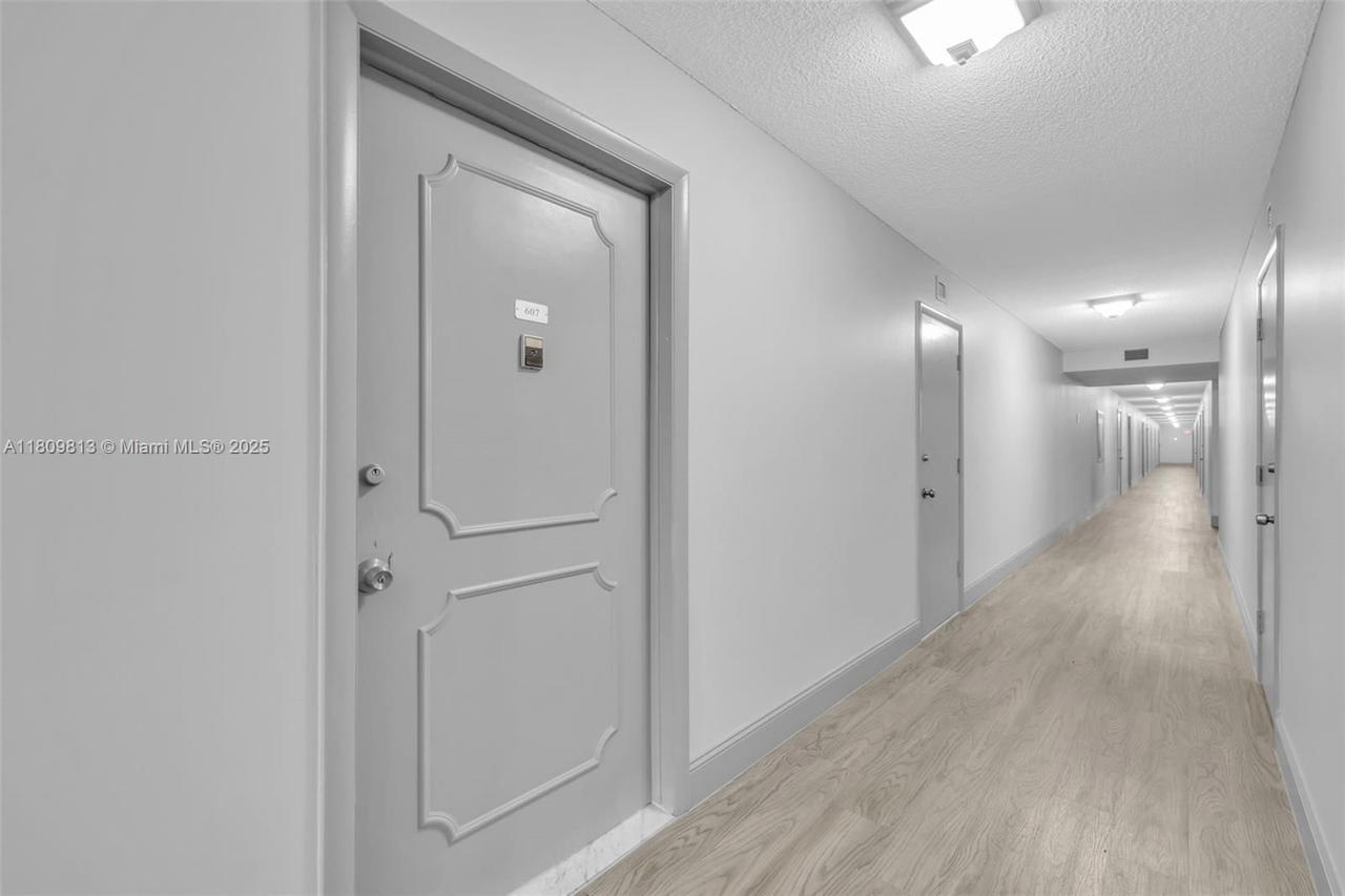 Real estate property located at 3161 OCEAN DR #607, Broward, Clifton Condo, Hallandale Beach, FL