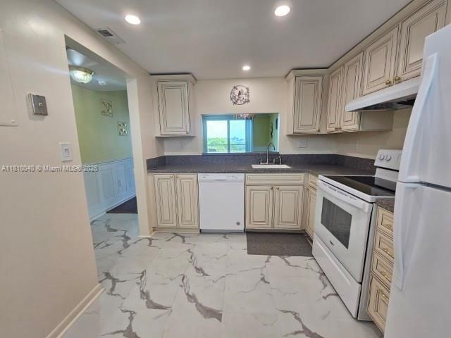 Real estate property located at 900 Colony Point Cir #505, Broward, Colony Point 1 Condo, Pembroke Pines, FL