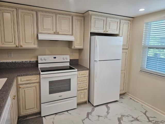 Real estate property located at 900 Colony Point Cir #505, Broward, Colony Point 1 Condo, Pembroke Pines, FL