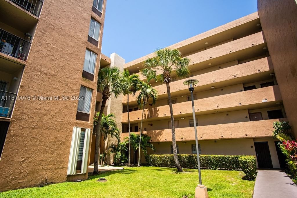 Real estate property located at 9110 Fontainebleau Blvd #502, Miami-dade, Parkside No 1 Condo - Bld, Miami, FL