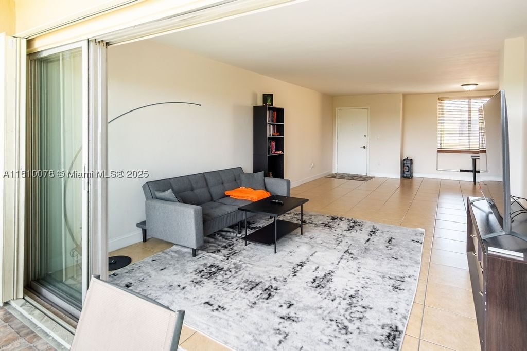 Real estate property located at 9110 Fontainebleau Blvd #502, Miami-dade, Parkside No 1 Condo - Bld, Miami, FL