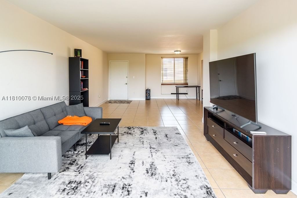Real estate property located at 9110 Fontainebleau Blvd #502, Miami-dade, Parkside No 1 Condo - Bld, Miami, FL