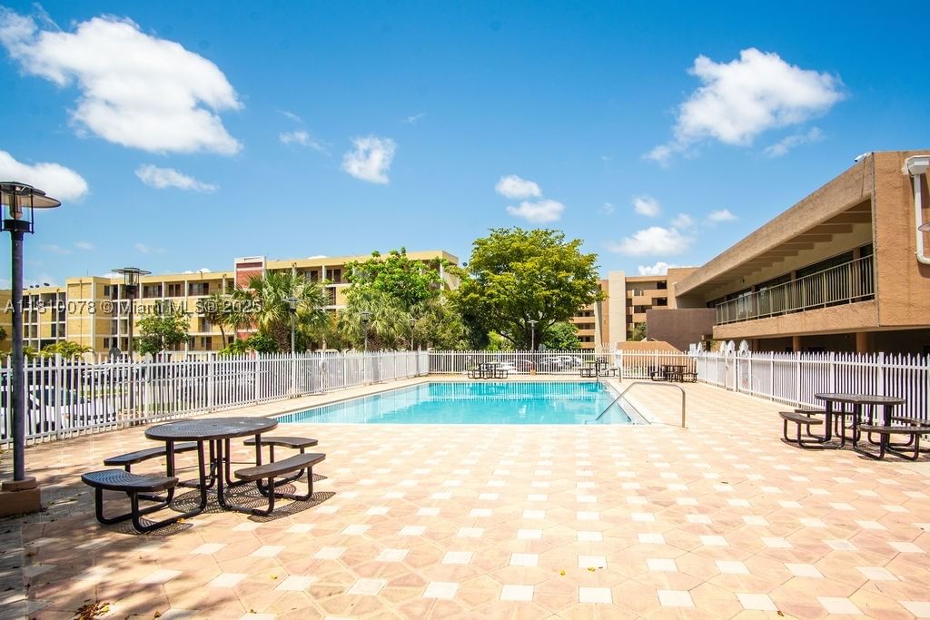 Real estate property located at 9110 Fontainebleau Blvd #502, Miami-dade, Parkside No 1 Condo - Bld, Miami, FL