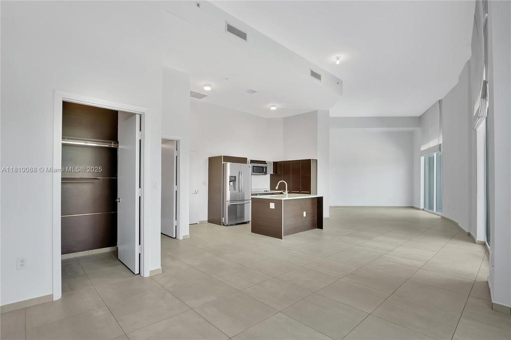 Real estate property located at 1900 Bayshore Dr #507, Miami-dade, Quantum On The Bay Condo, Miami, FL