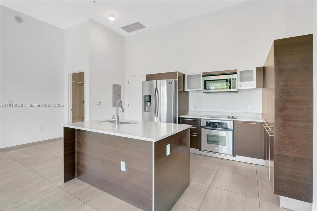 Real estate property located at 1900 Bayshore Dr #507, Miami-dade, Quantum On The Bay Condo, Miami, FL