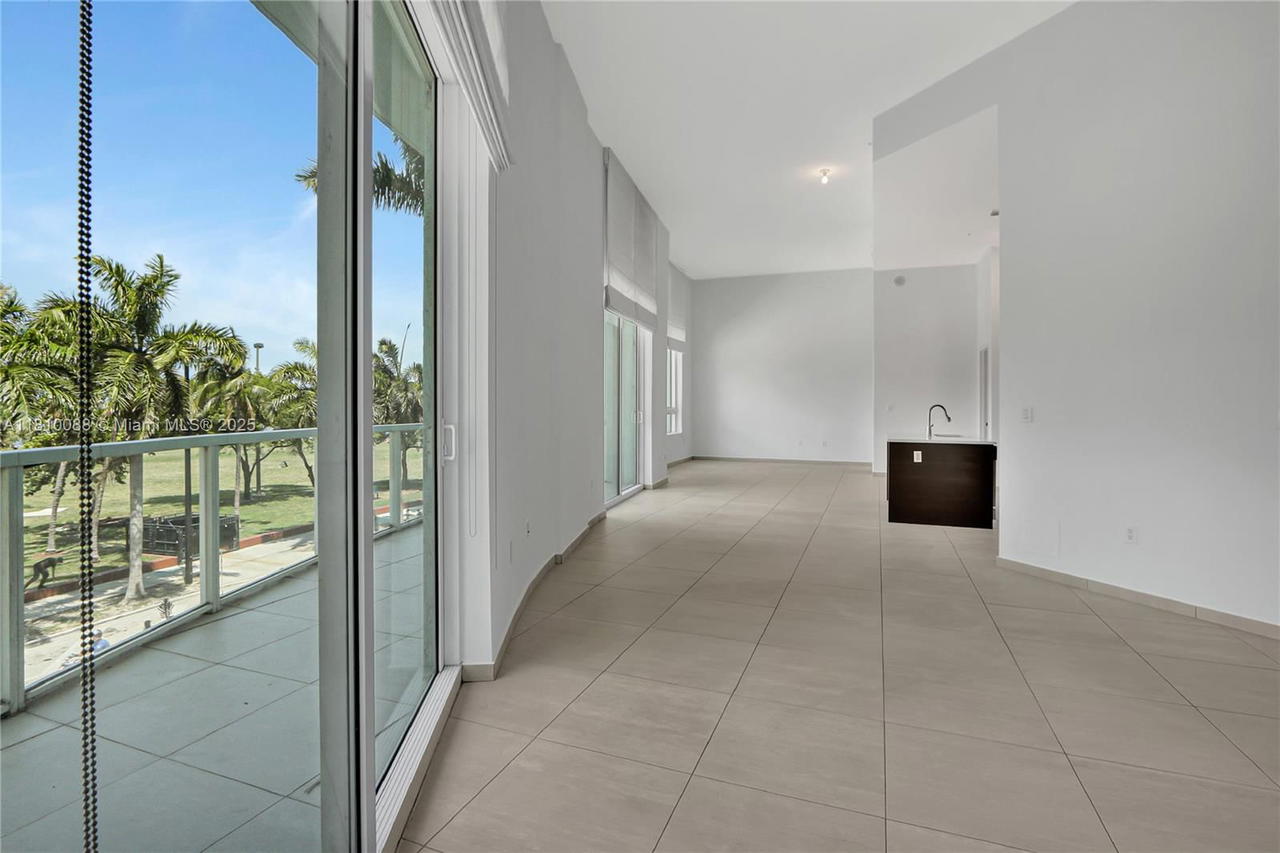 Real estate property located at 1900 Bayshore Dr #507, Miami-dade, Quantum On The Bay Condo, Miami, FL