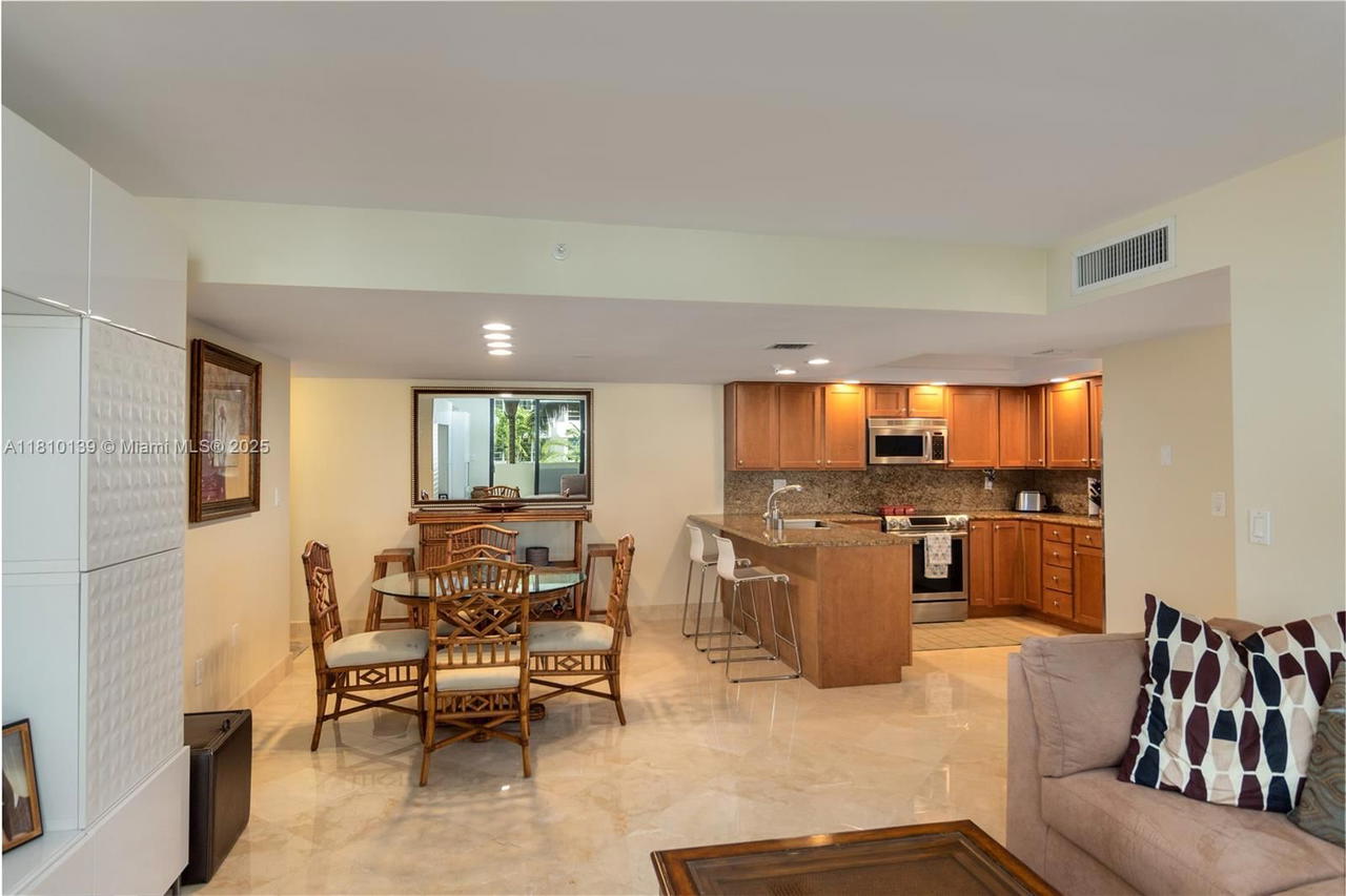 Real estate property located at 1623 Collins Ave #509, Miami-dade, The Georgian Condo, Miami Beach, FL