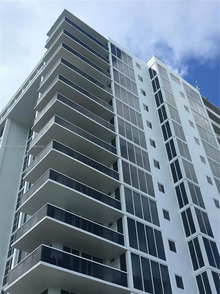 Real estate property located at 10275 Collins Ave #628, Miami-dade, Harbour House, Bal Harbour, FL