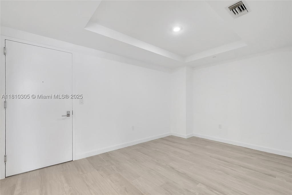 Real estate property located at 45 9th St #2105, Miami-dade, Brickell Heights East Con, Miami, FL