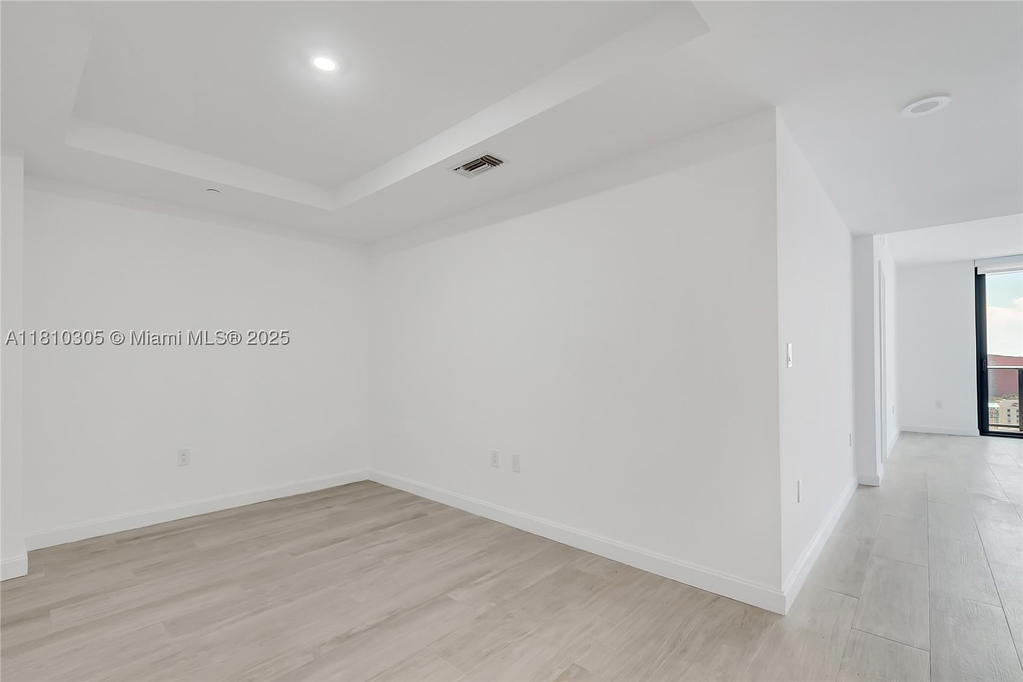 Real estate property located at 45 9th St #2105, Miami-dade, Brickell Heights East Con, Miami, FL