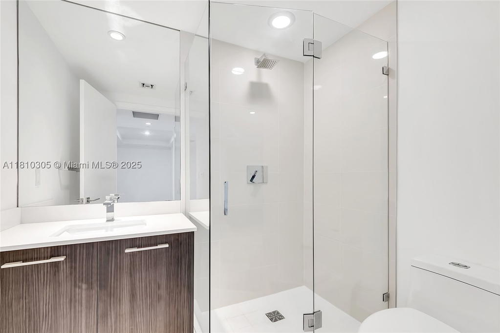 Real estate property located at 45 9th St #2105, Miami-dade, Brickell Heights East Con, Miami, FL