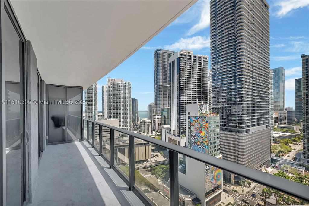 Real estate property located at 45 9th St #2105, Miami-dade, Brickell Heights East Con, Miami, FL