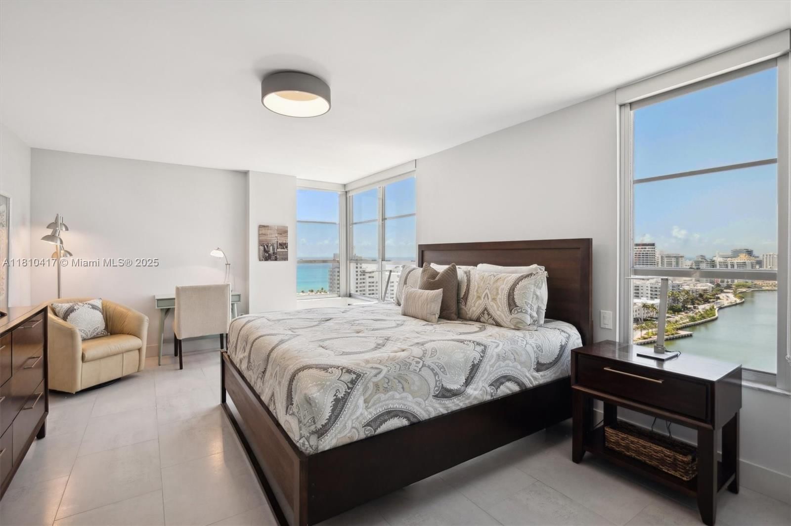 Real estate property located at 4101 Pine Tree Dr #1715, Miami-dade, Tower Forty One Condo, Miami Beach, FL