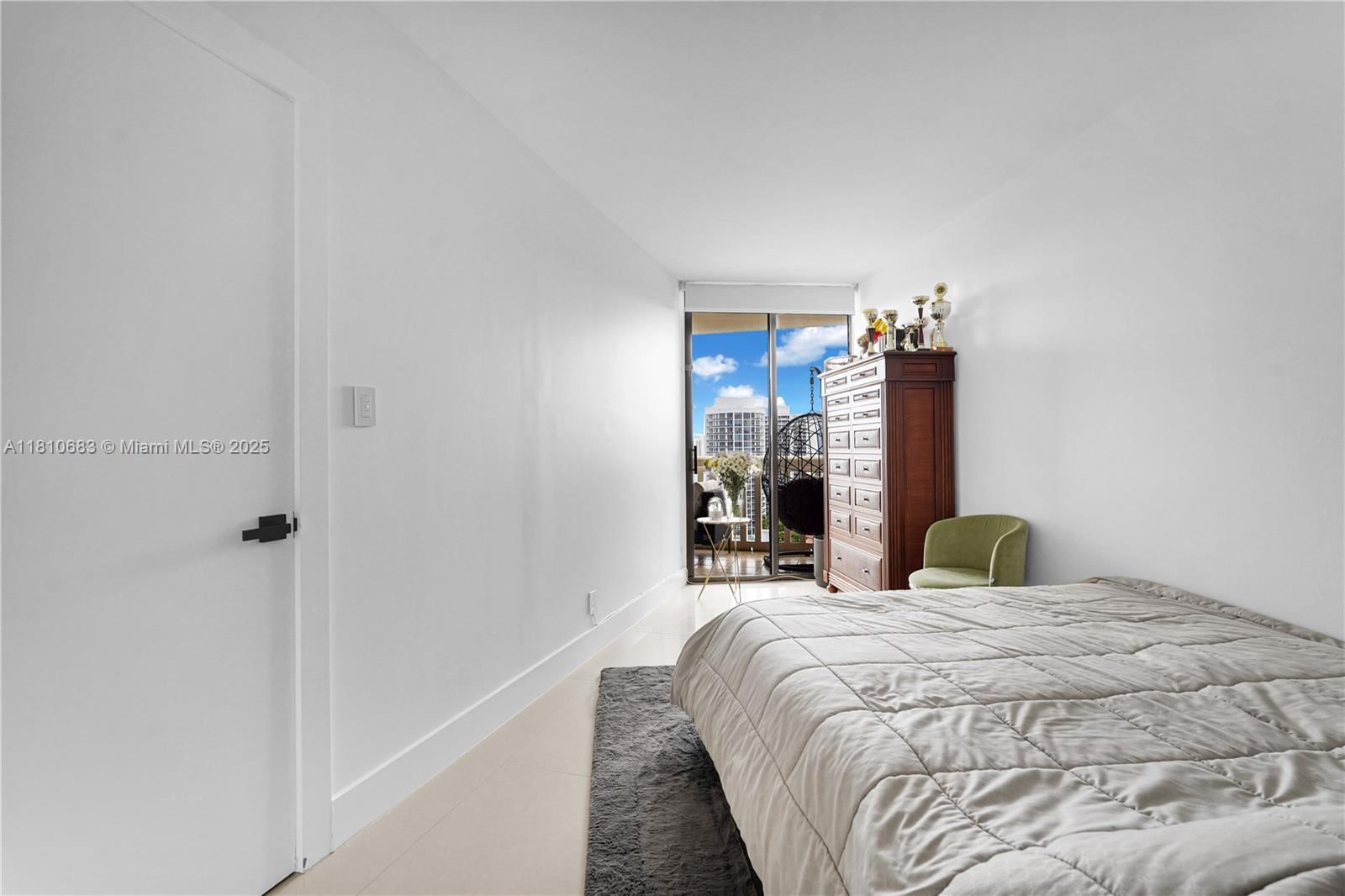 Real estate property located at 1000 Island Blvd #2508, Miami-dade, 1000 Williams Island, Aventura, FL