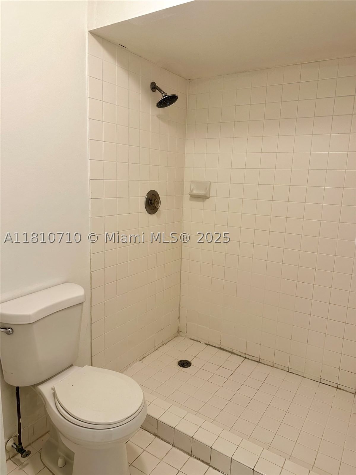 Real estate property located at 20760 4th Ct #201, Miami-dade, Carmel Lakes Condo No 3, Miami, FL