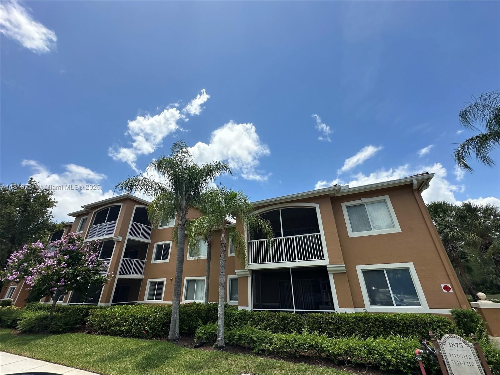 Real estate property located at 1875 Florida Club Dr #7112, Collier, 1875 Napoli Luxury, Naples, FL