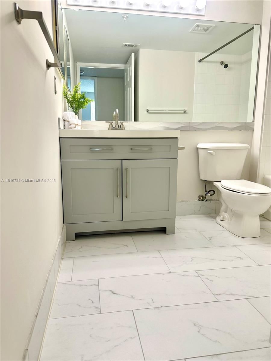 Real estate property located at 1875 Florida Club Dr #7112, Collier, 1875 Napoli Luxury, Naples, FL