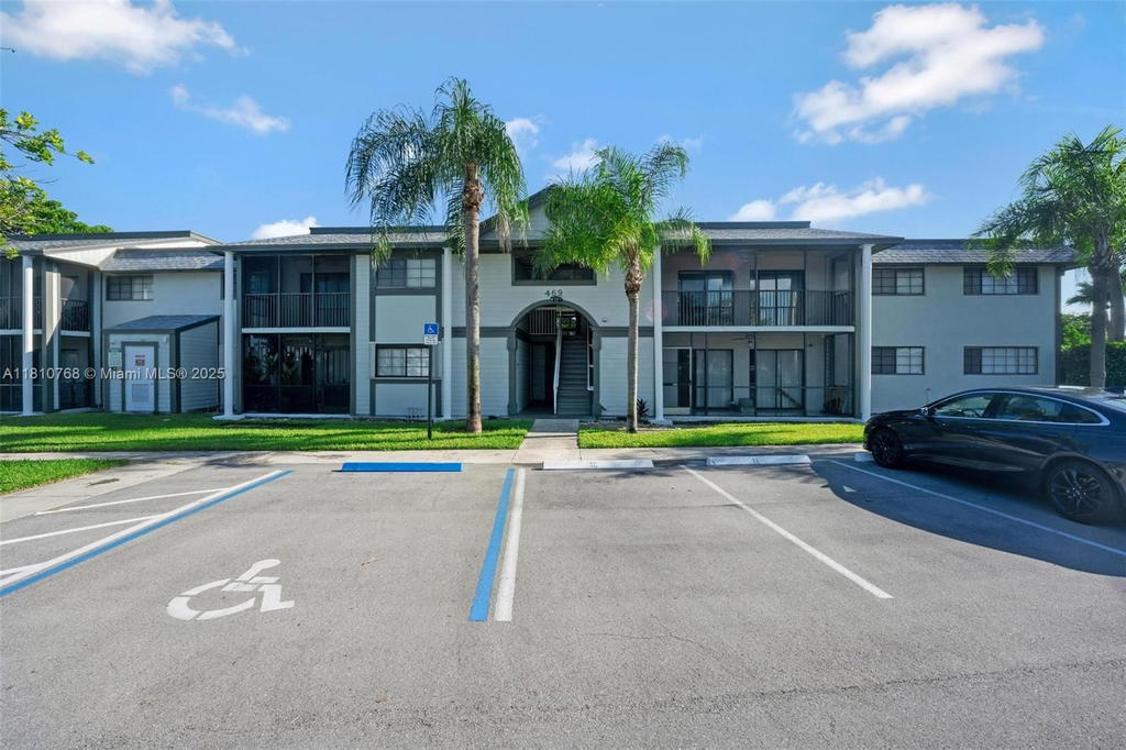 Real estate property located at 469 207th Ln #205, Miami-dade, Carmel Lakes Condo No 1, Miami, FL